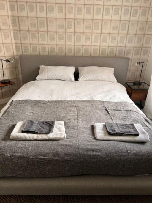 Modern Apartment Within Historic Chester City Walls 외부 사진